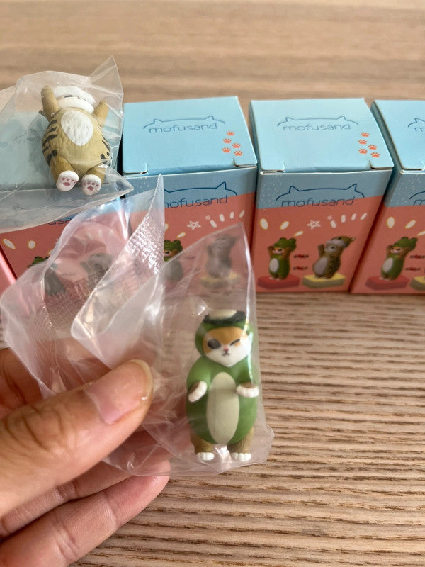 Mofusand Cat blind box mini figures collection