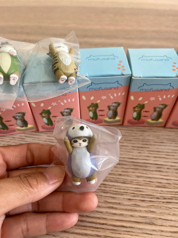 Mofusand Cat blind box mini figures collection