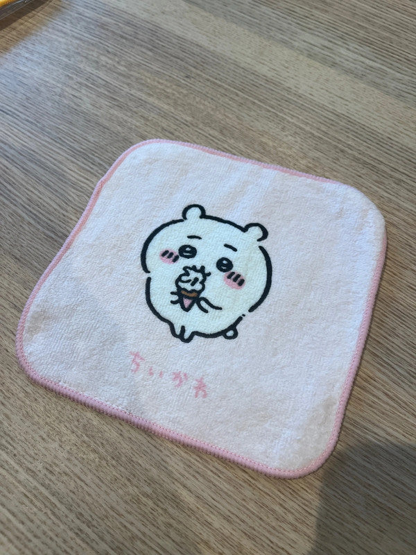Japan Chiikawa kid mini hand towel - Pink