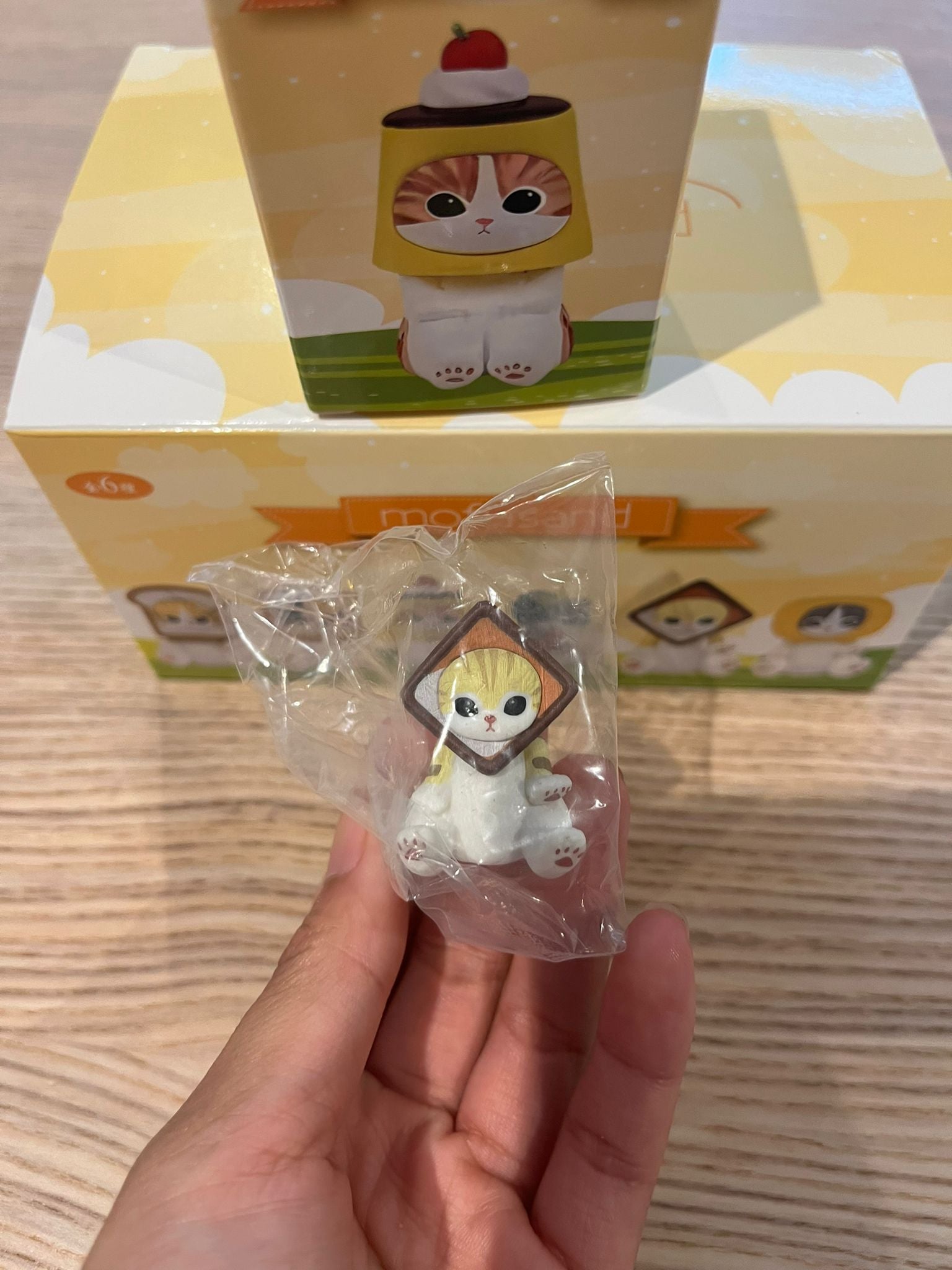 Mofusand Food cat seat position blind box figures