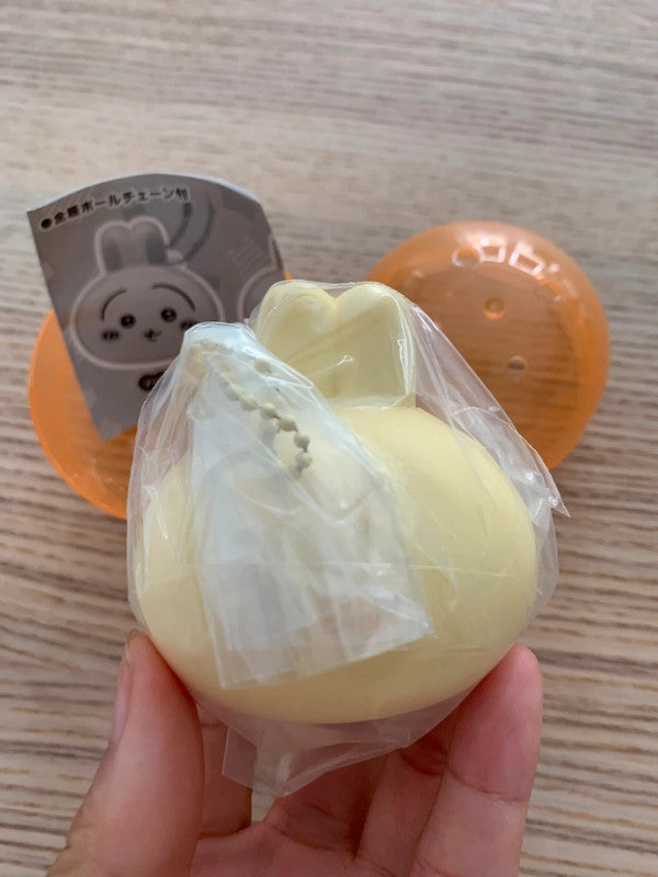 Japan Chiikawa Usagi squeezes keychain