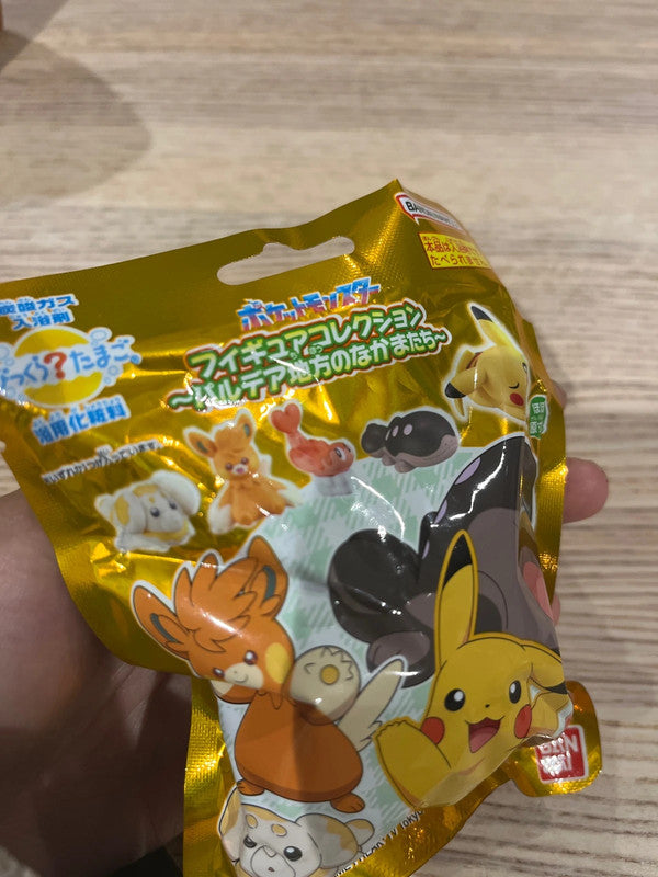 Japan Pokémon bath ball / bath bomb with toy