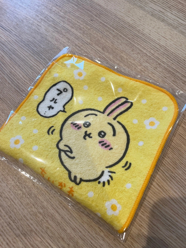 Japan Chiikawa -Usagi kid mini hand towel - Yellow