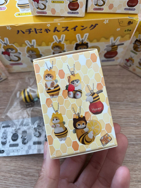 New Mofusand bee figures blind box keychain collection