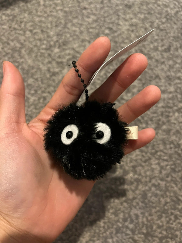 Japanese 千と千尋の神隠し spirite away - coal ball elf keychain