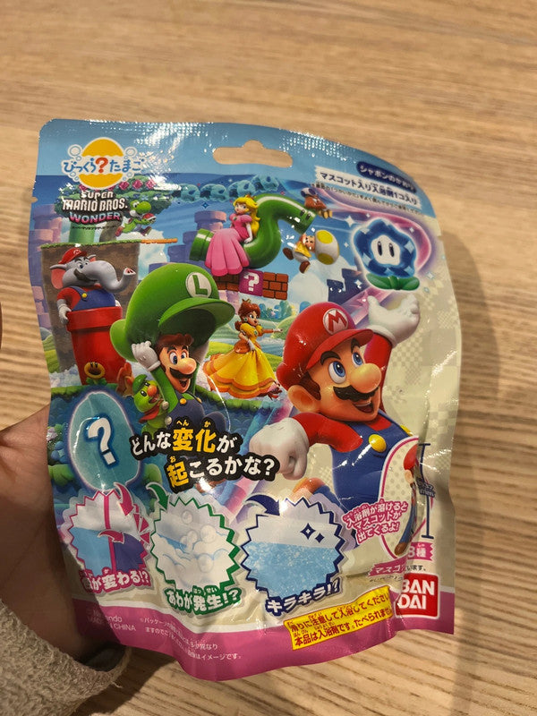 Japan Super Mario bath ball / bath bomb with toy